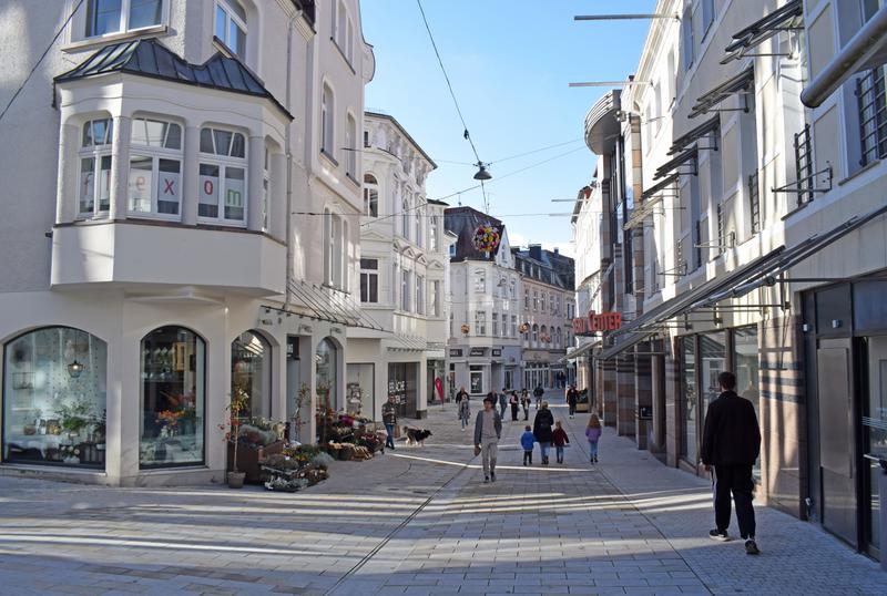 Fertige Wilhelmstraße nach Umbau Merle Stickdorn Fertige Wilhelmstraße nach Umbau Merle Stickdorn